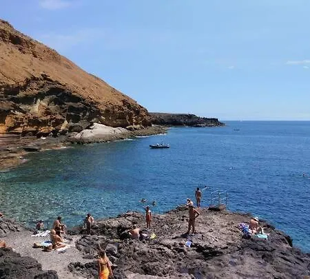 Апартаменты Aisha'S Home: Sun & Pools On The Southern Coast Арона
